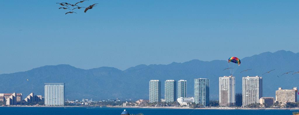 Todd Bates Re/Max in Puerto Vallarta slide 01